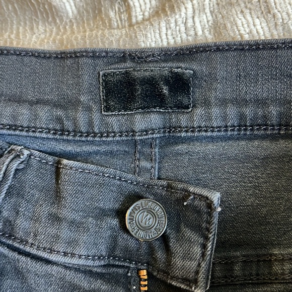 Mother denim crop step fray – not guilty - Picture 2 of 6